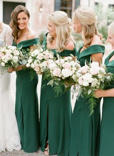 the bridesmaids are all wearing green dresses and holding bouquets in their hands