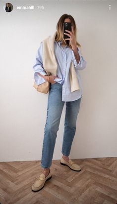 Mum Jeans Outfit Classy, Euro Outfits, Mum Outfits, Chunky Loafers, Formal Casual