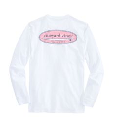 Surf's up! Whether you're chasing some waves or hanging with friends; the Men's Vineyard Vines Long-Sleeve Surf Logo T-Shirt in White Cap just might be the most comfortable shirt you've ever owned! · 100% cotton· Ribbed cuffs and collar· Self hem · Washed for softness· Machine wash cold, tumble dry low Vine Yard, 7th Grade Outfits, Surfing Quotes, Surf Logo, Surf Gifts, Vineyard Vines Long Sleeve, Hanging With Friends, White Caps