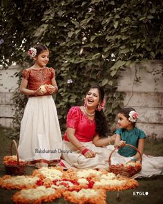 Kids Group Photoshoot, Onam Photoshoot, Kerala Outfits, Group Photoshoot, Kids Ethnic Wear, Vedic Art