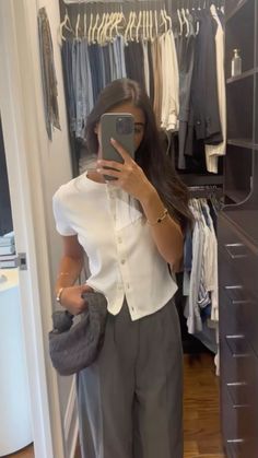 Business Casual Outfits For Women Collared Shirt, Corporate Girl, Chic Fits, Mode Zara, Chique Outfits, Casual Chique, Uni Outfits