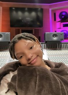 Hallie Bailey Aesthetic, Halle Bailey Girlfriend Material, Chloe Bailey Icons, Halle Bailey Rares, Chole Bailey