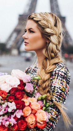 stunning oversize braid Loose Side Braids, Braided Hairdo, Fishtail Braid, Foto Tips, Popular Haircuts, Teen Hairstyles, The Eiffel Tower