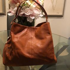 Coach Leather Cognac Colored Hobo Bag With Gold Hardware And Plenty Of Compartments. Very Clean Cut Classy Bag Gucci Monogram Bag, Coach Parker, Coach Hobo Bag, Coach Satchel, Hippie Bags, Gucci Monogram, Vintage Leather Bag, Black Suede Pumps, Monogram Bag