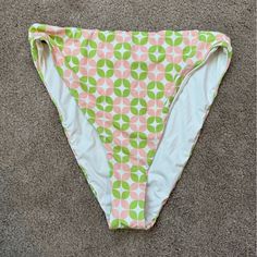 Dippin Daisys Seashore Bikini Bottoms In Retro Pop Print. High Waisted, Seamless. Brand New Never Worn. Matching Top Also In My Closet! Pink High Waist Tankini For Beachwear, High Waist Pink Tankini For Beach, High Waist Pink Tankini Beachwear, Pink High-waist Tankini For Summer, High Waist Pink Summer Tankini, Pink Bottoms For Summer Sunbathing, Retro Green Stretch Swimwear, Retro Pink Swimwear For Beach Party, Retro Pink Swimwear For Sunbathing