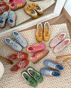 Campus Adidas, Dr Shoes, Preppy Shoes, Shoe Wishlist, Cute Nikes, Shoe Inspo, Aesthetic Shoes, Swag Shoes, Adidas Gazelle