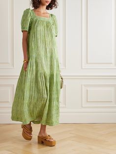 Saloni's 'Yashi' midi dress is made from breathable linen that's patterned with leafy green vines against a vibrant chartreuse backdrop. Designed with a square neckline framed by puffed sleeves, it's gathered to enhance the loose, floaty shape and comes with a self-tie belt to cinch the waist. Summer Casual Dress, Green Vines, Ladies Day Dresses, Silk Satin Dress, Vine Pattern, Yellow Midi Dress, Linen Midi Dress, Fashion Goals, Beach Chic