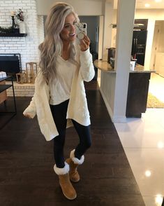 Katy Roach, Best Cardigans, Best Style, School Looks, Cardigan Outfits, Pinterest Fashion, Black Women Fashion, Looks Chic, Fall Winter Outfits