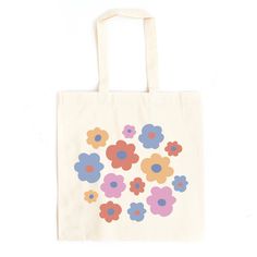 Looking for a cute tote bag to carry all your essentials this summer? This cute Colorful Daisies bag will be perfect to add to your collection. Perfect for a day at the beach or every day life! Simple Tote Bag Design Paint, Tote Bag Summer Design, Simple Tote Bag Pattern Free, Simple Tote Bag Design, Painting Tote Bag Ideas, Canvas Tote Bag Painting, Tote Bag Painting Ideas Easy, Painted Tote Bag Ideas, Canvas Bag Painting Ideas