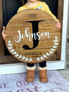 This round wood family name sign is the perfect addition to any entryway or room in your home! This farmhouse style design compliments any decor. These signs make a great Christmas, wedding, anniversary, or housewarming gift! Shown stained in Special Walnut. Also available in Black Distressed, Graywash, Dark Walnut, Jacobean, Red Oak, and Early American. This sign comes with a sawtooth hanger on the back. Please include your wood color choice, last name, and lettering color choices in the notes Wood Family, Wood Door Hanger, Wooden Signs Diy, Personalized Housewarming Gifts, Round Wood Sign, Wood Personalized, Wood Door Hangers, Personalized Wedding Gift, Family Name Sign