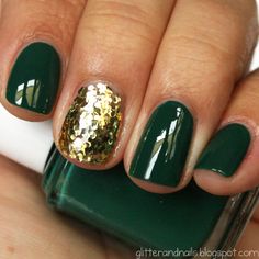 green with holiday envy Nails Christmas, Christmas Green, Essie Nail Polish, Ideas Nails, Essie Nail, Orange Nails, Manicure Y Pedicure, Makati, Green Nails