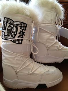 DC Shoes Boots ^_^ on Pinterest | Skate Shoe, Boots Women and ... Snow Boots Outfit, Dc Clothing, Dc Skate Shoes, Y2k Boots, Boots Shoe, Retro Shoes