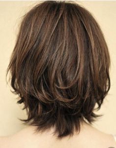 Woman Haircut, Layered Haircuts For Women, Haircuts For Medium Length Hair, Latest Haircuts, Hairstyles For Medium Length Hair Easy, Haircuts For Medium Hair, Mid Length Hair