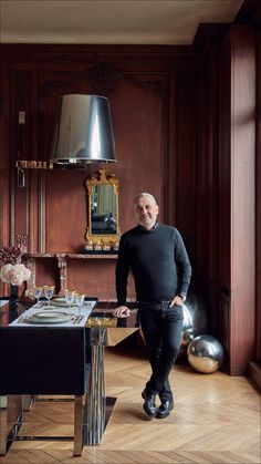 Step Inside Lebanese Designer Elie Saab’s Magical Parisian Home Saab Aesthetic, Champagne Color Dress, Parisian Home, Designer Homes, Lace Evening Gowns, Queen Rania, 19th Century Style, Queen Dress