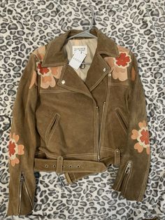 CLAUDIE PIERLOT Tan Suede Leather Floral Embroidered Biker Style Jacket Brown 38. Condition is New with tags. Shipped with USPS Priority Mail. Brand new with tags 100% leather All details see pics please Thanks Cute Cowboy Outfits, Biker Crochet, Trio Outfits, Upcycled Leather Jacket, Brown Biker Jacket, Suede Jacket Outfit, Hippie Fits, Embroidered Leather Jacket, 70s Jacket