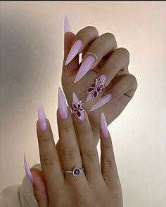 #rose #nails Sassy Nails, Simple Acrylic, Gel Nails Diy, Simple Acrylic Nails, Blush Nails, Glow Nails, Classy Acrylic Nails, Rose Nails