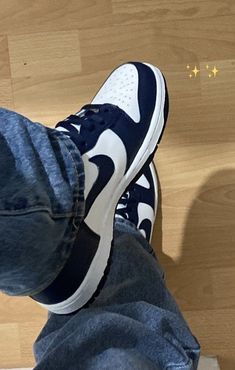 Shoe Inspo 2024, Low Nike Blazers, Trendy Shoes Nike, Navy Dunks, Shoe Inspo Sneakers, Nikes Outfit, Nike Shoes Dunk Low, Dunks Jordan, Shoes Nike Jordan