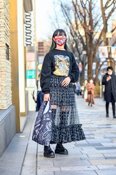 Tokyo Fashion Street, Tokyo Fashion Week Street Styles, Big Skirt, Japan Fashion Street, Big Skirts, Street Style 2018, Tokyo Fashion Week, Fashion Design Sketch, Scene Outfits