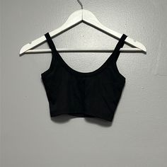 New With Tags Basic Back School College Plain Summer Tank Top Crop Beige Bodysuit, Back School, Basic Crop Top, Tops Shein, Black Tube Top, Feather Tops, Summer Tank Top, Black Tube, Small Crop Tops