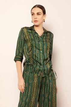 Dark green shirt with checkered print all over. - Aza Fashions Green Printed Workwear Shirt, Green Printed Shirt For Work, Green Printed Shirt For Workwear, Collar Shirt For Women, Dark Green Shirt, Green Checkered, Checkered Print, Green Satin, Green Shirt