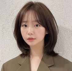 Short Hair Styles Korea, Pretty Short Hair, Ulzzang Short Hair, Short Haircuts With Bangs, Asian Short Hair, Hair Inspiration Short