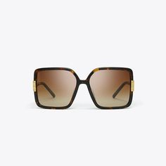 An oversized flat square frame crafted in mixed materials offers vintage-inspired glamour. The slender temples feature a discreet Tory T at the hinges. Oversized Square Sunglasses, Velvet Sandals, Sunglasses Women Designer, Over Sized, Designer Accessories, Orange Bag, Square Frame, Square Frames, Designer Sunglasses