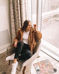 Madelyn | MKR Life + Style on Instagram: “Spent the day shopping and brunching our way through Vancouver 🇨🇦 So sad our conference with Beautycounter was canceled in San Francisco…” Vancouver, San Francisco, The Day, Instagram