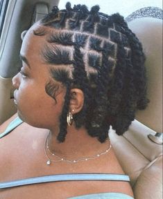 #locstyles #blackwomenhairstyles Retwist Ideas For Short Locs, Retwist Hairstyles For Short Locs, Loc Knot Bob Short Locs, Style For Short Locs For Women, Medium Loc Parts, Dreadlock Short Hairstyles, Style For Locs For Women, Short Locs Retwist Hairstyles, Medium Dreadlocks Styles For Women