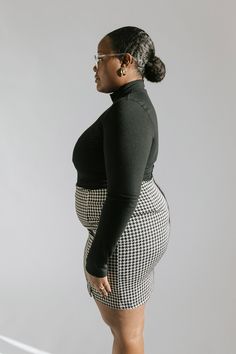 STYLE + FIT NOTES: This All You Need Ribbed Bodysuit is a must-have all year long! Ribbed knit material pairs perfectly with every outfit to keep you looking classy + chic! Take your true size for the perfect fit. Ribbed Bodysuit, Classy Chic, Black Bodysuit, Knitting Materials, Hair Jewelry, Mock Neck, Black Fashion, Ribbed Knit, Must Haves