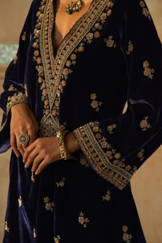 Sureena Chowdhri Sep9148 Suites Designs, Bridal Suit, Velvet Design, Velvet Suit, Kurti Neck Designs