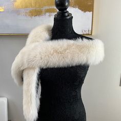 * Just Beautiful Off- White Boa/Scarf In Excellent Condition. * 60” In Length With Velvet Backing. * Retail Tag Price Attached At $695. (Bought At An Estate Sale.) Luxury Winter Formal Scarves, Luxury Formal Winter Scarves, Elegant White Winter Scarf, Female Character Aesthetic, Female Character Designs, Fancy Stuff, Stole Scarf, Fur Scarf, Nyc Fashion