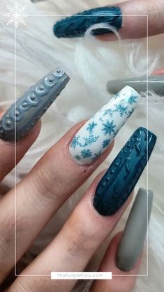 Winter Nail Inspiration: Bring on the sweater weather with this Blue Christmas nail inspiration. See more classic Christmas nail inspiration on our Winter Nail board and blog. Winter Nails Sweater, Blue Christmas Nails