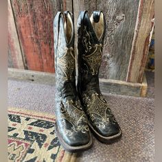 Great Boots! Real Leather! These Are New, They Have Been Tried On But Not Worn Outside. Circle G Is A Company By Corral. Leather Cowgirl Boots, Women's Circle, Cowgirl Boots, Shoes Heels Boots, Real Leather, Shoes Women Heels, Heeled Boots, Shoes Heels, Women Shoes