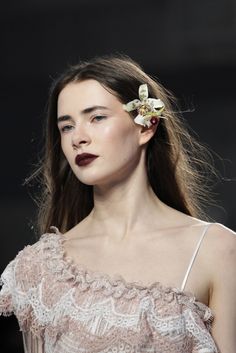 Rodarte Detail Photos, Single Flower, Makati, Grunge Hair, Orchid Flower, Fall 2016, Womens Fashion Trends, Makeup Inspiration