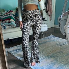 Nwt Impromptu Cheetah Print Flare Pants Size Small Can Fit A M Super Soft And Stretchy Cheetah Print Western Outfit, Casual Full Length Leopard Print Pants, Stretch Wide Leg Leopard Print Pants, Stretch Wide Leg Leopard Print Bottoms, Stretch Leopard Print Wide Leg Bottoms, Fitted Tiger Print Bottoms, Leopard Print Wide Leg Loungewear Pants, High Waist Stretch Leopard Print Bottoms, Stretch High Waist Leopard Print Bottoms