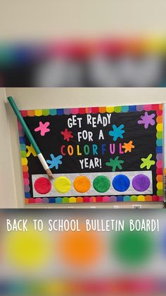 the back to school bulletin board is decorated with crayons