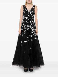 Saiid Kobeisy bead-embellished Tulle Gown - Farfetch Saiid Kobeisy, Bead Embellishment, Gown Black, City Dress, Tulle Gown, Black Tulle, Summer Beach Wear, Flared Skirt, Lady Dior