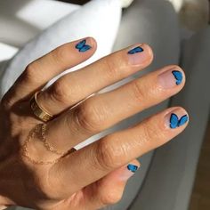 Betina Goldstein, Nailart Blue, Manicure Natural, Stars Nails, Kutek Disney, Mens Nails, Butterfly Nail Art, Blue Nature, Butterfly Nail