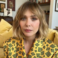 Italian Bob, Hair To One Side, Celebrity Hair Stylist, Blonde Bobs, Hair Envy, Elizabeth Olsen, Blonde Bob, Hair Today