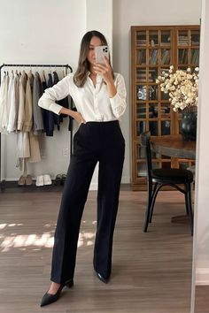 Lawyer Outfits Women, Formal Attire Women, Outfit Formal Mujer, Corporate Attire Women, Internship Outfit, Lawyer Outfits, Formal Business Attire, Interview Outfits Women, Lawyer Outfit