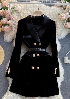 Blazer Coat Women, Velvet Suit Jacket, Blazer With Belt, Makeup Tip, Womens Black Coat, Long Sleeve Velvet Dress, Black Velvet Blazer, Slim Suit, Velvet Suit