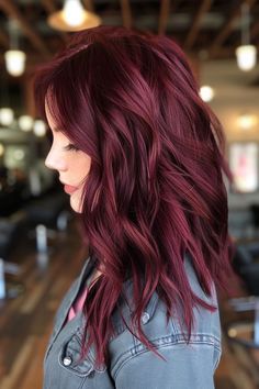 Womens Blonde Hair Color, Raspberry Red Hair, Bright Red Hair Color Ideas, Berry Hair Color, Scarlet Red Hair, Purple And Red Hair, Violet Red Hair, Raspberry Hair Color, Red Violet Hair Color