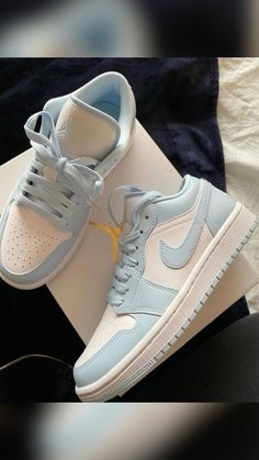 Cute Nike Jordans, Basic Jordans, Aesthetic Jordans Shoes, Jordans Shoes Aesthetic, Jordan Shoes Aesthetic, Nike Aesthetic Shoes, Jordan 1 Ice Blue, Nikes Aesthetic, Aesthetic Nikes