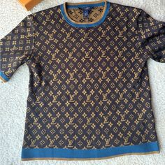 Small Lv Monogram Crew Neck Shirt Worn Once! Great Condition Comes With Receipt And Box It Came In Louis Vuitton Sweater, Louis Vuitton Shirts, Louis Vuitton T Shirt, Louis Vuitton Top, Applique Tee, Layered T Shirt, Tie Front Cardigan, Lv Monogram, Crochet Shirt