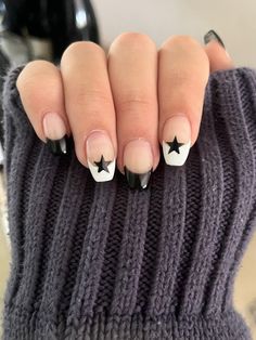 Nails Inspiration For 13 Yo, Nail Ideas For 12 Yo, Nails For 12-13 Year, Nail Ideas Teenage Girl, White And Black Nails With Designs, Nail Inspo For 12 Yo, Teen Girl Nail Ideas, Nails 11yrs, Acrylic Nail Lengths