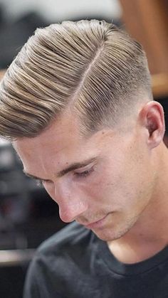 Blonde Hair With Side Part Blonde Hair With Side Part, Side Hair Men, Hair With Side Part, Hair Gell, Edgar Haircut, Edgar Cut, Hard Part Haircut, Sleek Haircuts