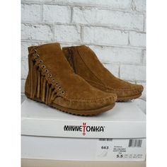 Minnetonka * Size 5.5 * Msrp: $79 * Color: Dusty Brown * Name: Willow Boots * 1" Heel * .5" Platform * Suede Leather * Microfoam Insole * Minnflex Rubber Outsole * Inner Zipper * Asymmetric Fringe Detail * Ultra Lightweight About Our Products: All Items Stated Nwt Or New Are 100% Authentic And New. Some Items Will Have Tags Cut Or A Black Line Drawn Through The Designer Name On The Tag. This Is To Prevent Retail Returns On Our Items. The Products We Offer Were Previously Available For Sale In A Navajo Moccasins, Indian Boots, Fringe Moccasin Boots, Minnetonka Boots, Dusty Brown, Native American Clothing, Leather Bag Pattern, Shoes Diy, Dressing Rooms