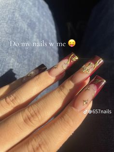 Dark Red Acrylic Nails Coffin Designs, Red French With Gold, Square Shaped Nails Design, Nails Acrylic Boho, Acrylic Nails No Charms, Burgundy Nails Designs Nailart, Nail Designs Burgundy And Gold, Red And Gold Nails Square, Maximalist Nails Square