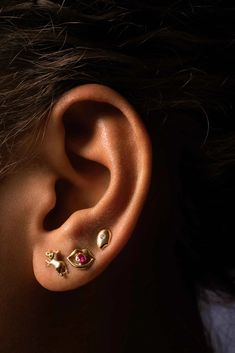 Elephant in the Room – LivingPearl Elephant In The Room, Jewerly Set, Lip Stud, The Ear, In The Room, The Room, Diamond Studs, Elephant, Lips