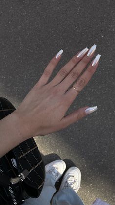 Basic White Nails, Nails Inspiration White, Coffin Nails White, White Square Nails, Multicoloured Nails, Classy Almond Nails, Acrylic Nail Designs Coffin, Wow Nails, Sassy Nails